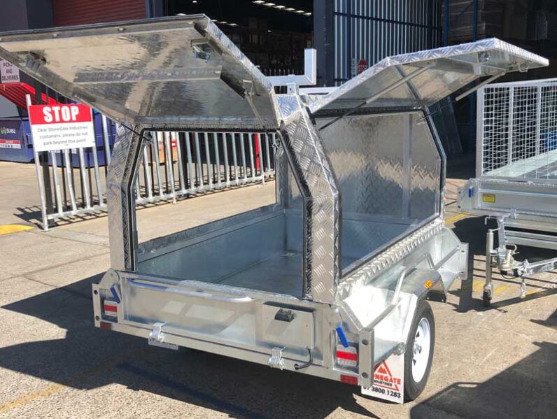 Aluminium canopy top