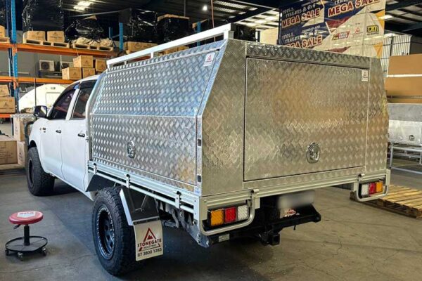 ute-tray-installation-hilux-6