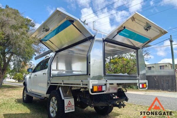 ute-tray-installation-hilux1