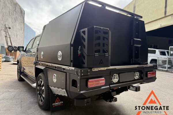 mazda-bt50-H-tray-installation5