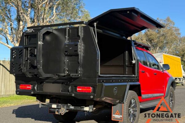 ute-tray-installation-holden3