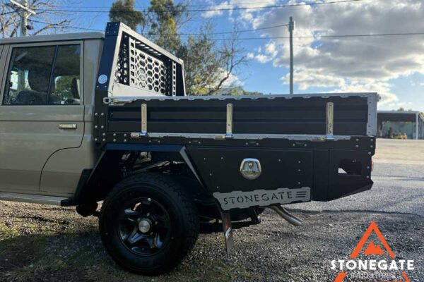 ute-tray-installation-toyota79-2
