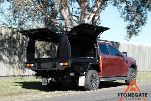 ute-tray-installation-ford