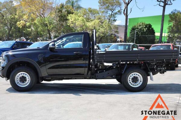 ute-tray-installation-ford1