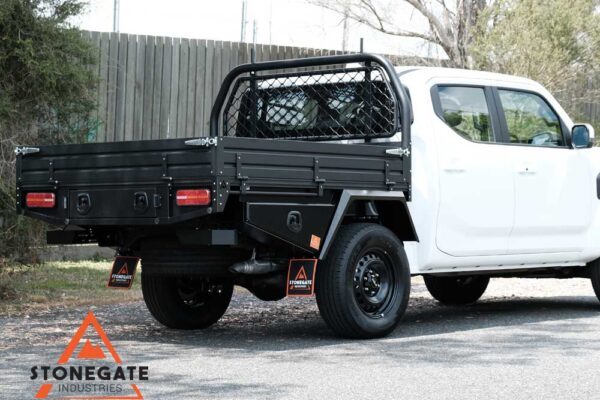 ute-tray-installation-kia-tarsman-2