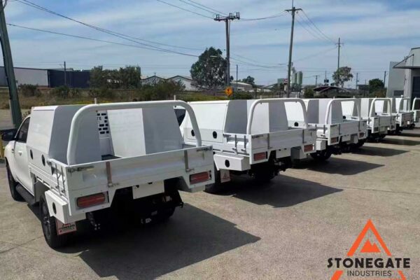 ute-tray-installation-toyota2