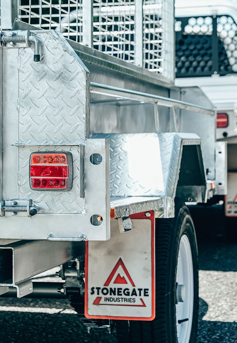 hydraulic-tipper-box-trailer-12