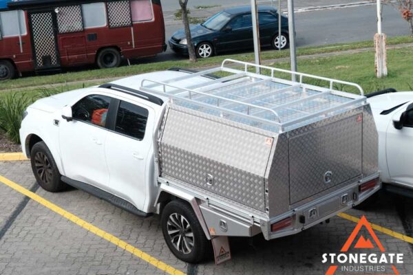 ute-tray-installation-gwm3