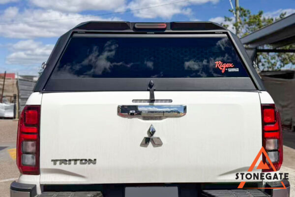 Mitsubishi_Tub-Canopy_1