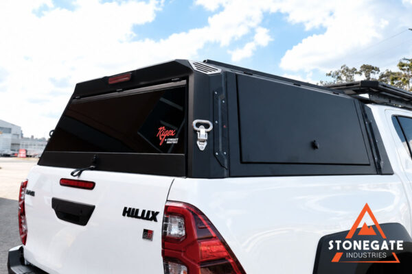 Toyota_Tub-Canopy_3